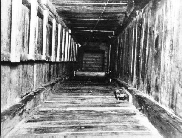 Bracing around the tunnel shaft reduced the risk of tunnel collapse