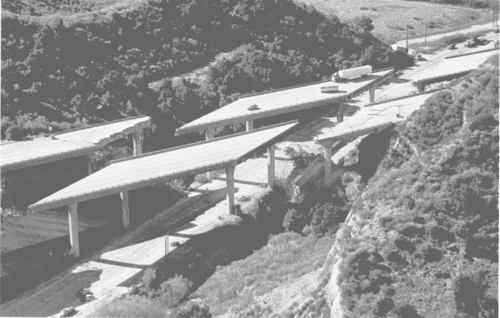 Motorists on the 5- 14 interchange, just north of the epicenter of the Northridge earthquake, got an uncomfortably close-up view of the severity of the quake's damage